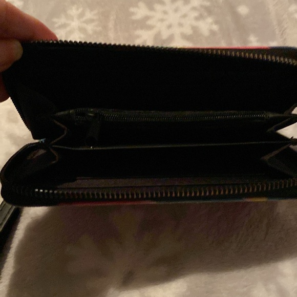 Wallet - Picture 2 of 3